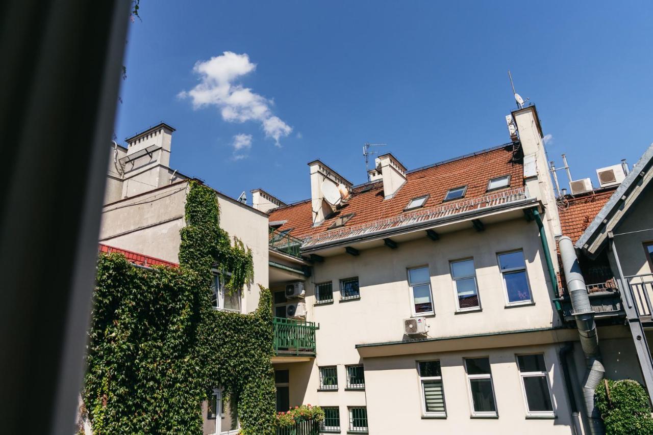 Estery12 - Krakow, Krakow